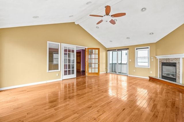 15 Tremont St, Stoneham, MA 02180