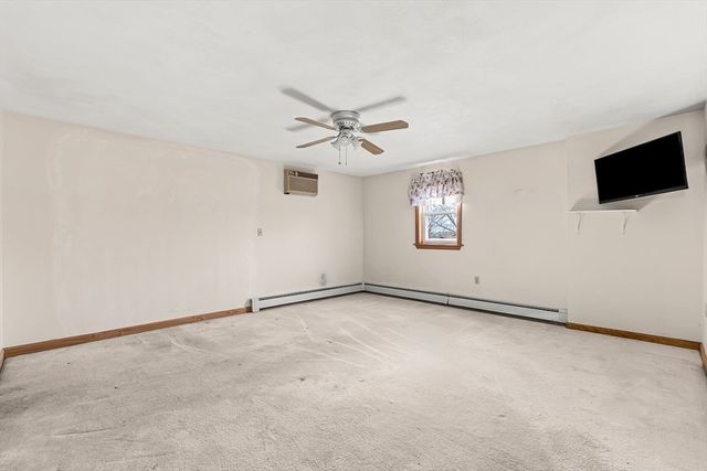 15 Tremont St, Stoneham, MA 02180