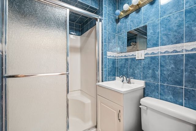 15 Tremont St, Stoneham, MA 02180