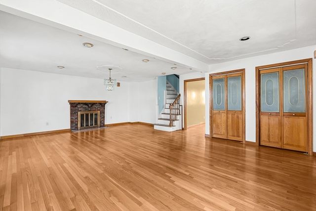 15 Tremont St, Stoneham, MA 02180