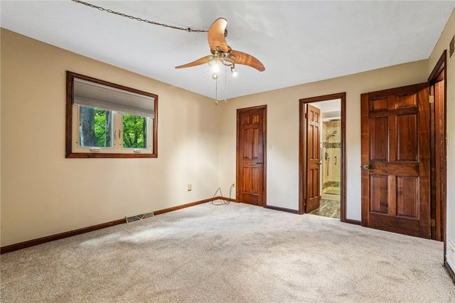 129 Green Forest Dr, Economy, PA 15005