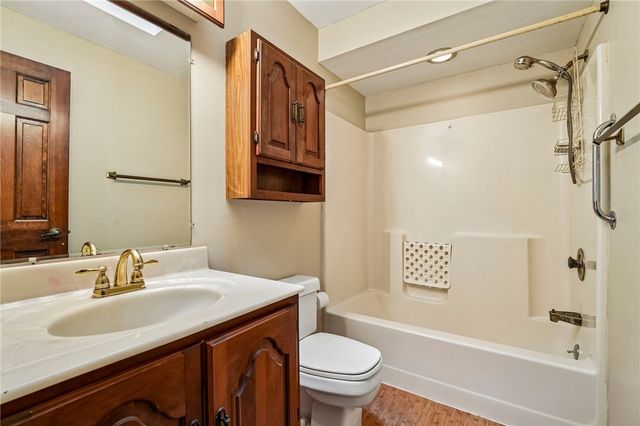 129 Green Forest Dr, Economy, PA 15005