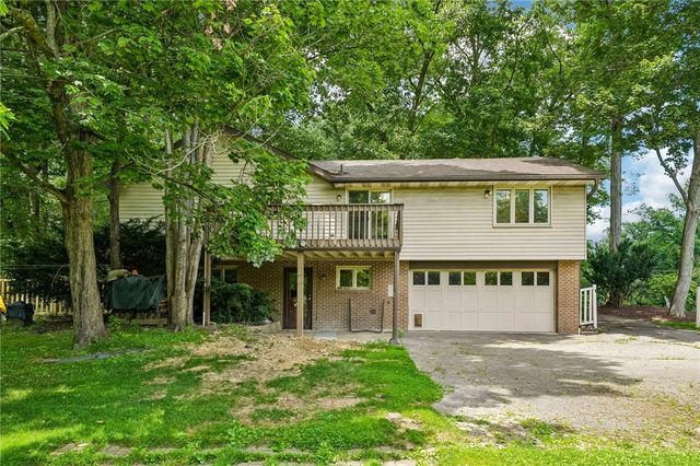 129 Green Forest Dr, Economy, PA 15005
