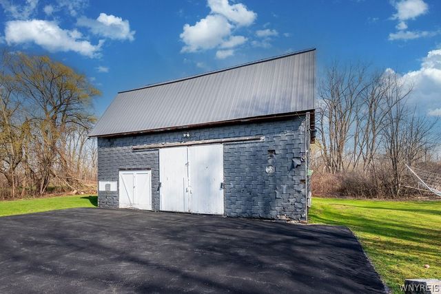 7421 Clinton Street, Elma, NY 14059