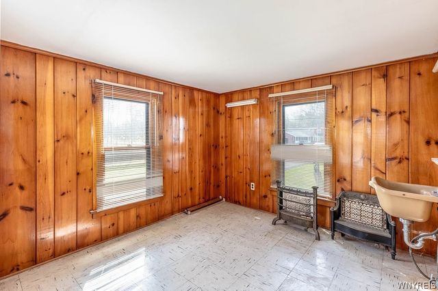 7421 Clinton Street, Elma, NY 14059