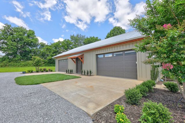 1213 Rock Church Rd, Dickson, TN 37055