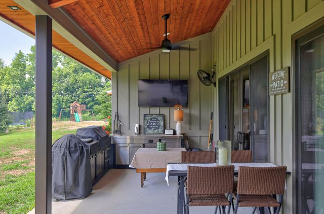 1213 Rock Church Rd, Dickson, TN 37055