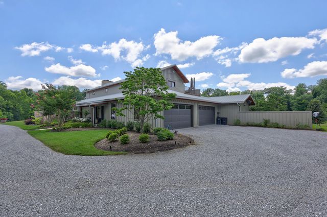 1213 Rock Church Rd, Dickson, TN 37055