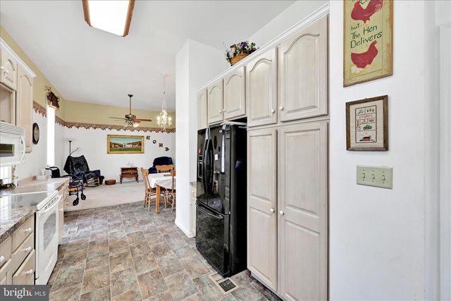 415 SNYDER SCHOOL RD, Bernville, PA 19506