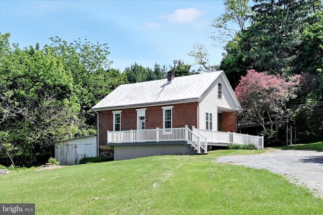 415 SNYDER SCHOOL RD, Bernville, PA 19506