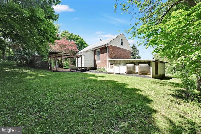 415 SNYDER SCHOOL RD, Bernville, PA 19506
