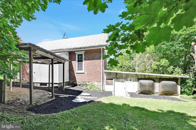 415 SNYDER SCHOOL RD, Bernville, PA 19506