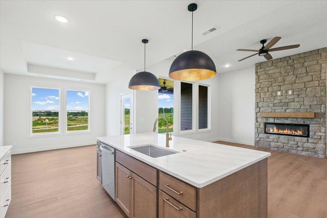 5360 ATHENA DR, Columbia, MO 65203