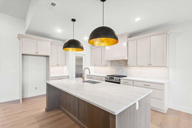 5360 ATHENA DR, Columbia, MO 65203