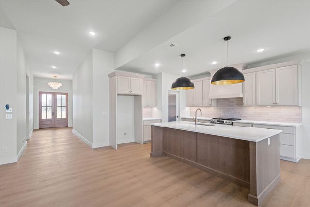 5360 ATHENA DR, Columbia, MO 65203