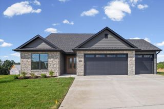 5360 ATHENA DR, Columbia, MO 65203