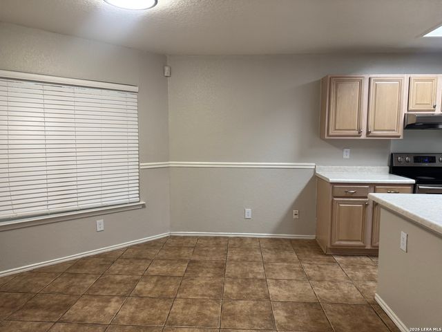 5663 Lovett Oaks, San Antonio, TX 78218