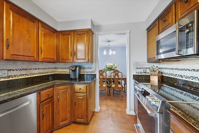 2015 S Early Dawn Dr, Veradale, WA 99037