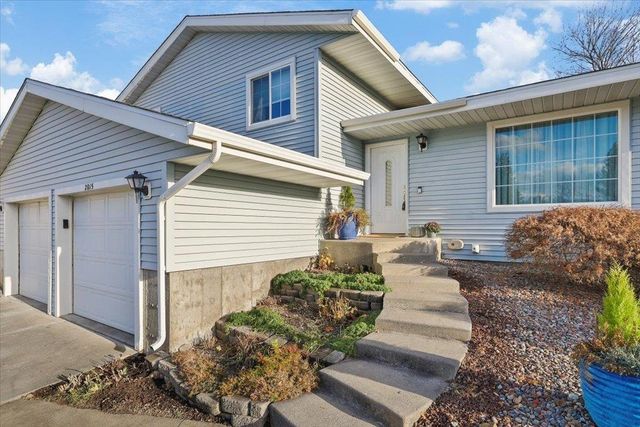 2015 S Early Dawn Dr, Veradale, WA 99037