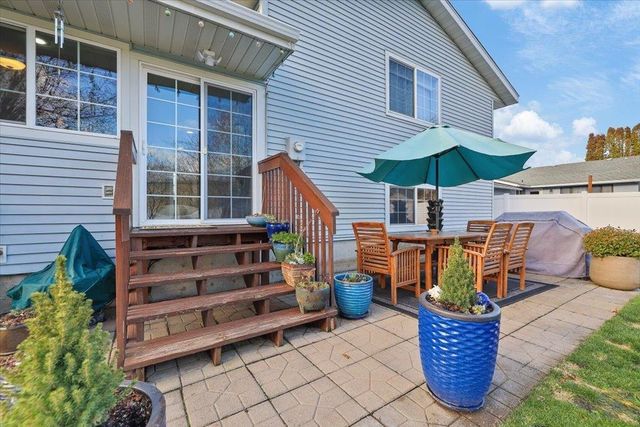 2015 S Early Dawn Dr, Veradale, WA 99037