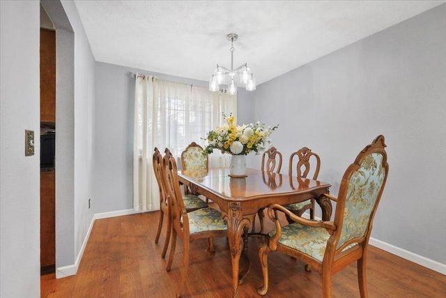 2015 S Early Dawn Dr, Veradale, WA 99037