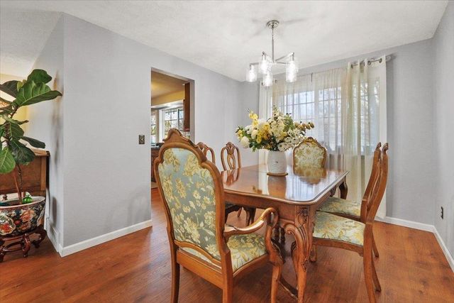 2015 S Early Dawn Dr, Veradale, WA 99037