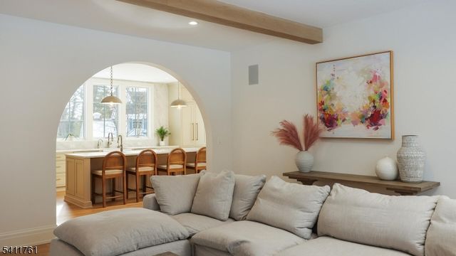 909 Wyandotte Trl, Westfield Town, NJ 07090