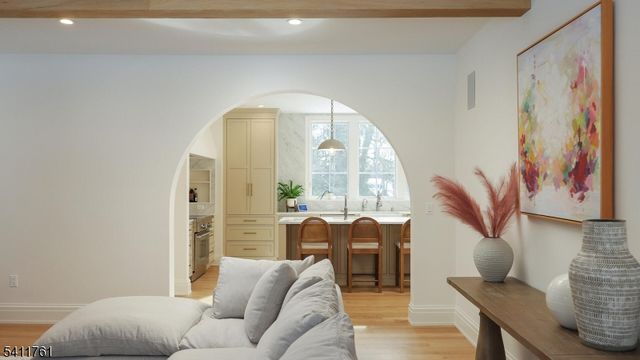 909 Wyandotte Trl, Westfield Town, NJ 07090