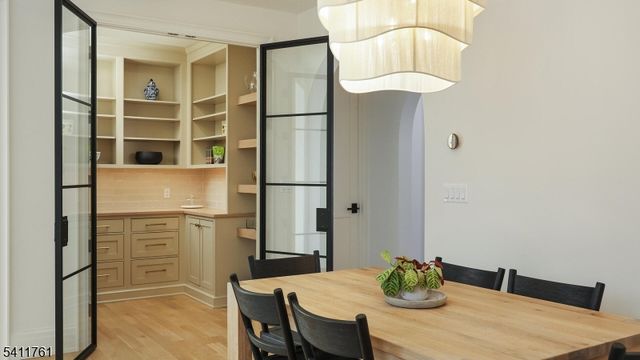 909 Wyandotte Trl, Westfield Town, NJ 07090