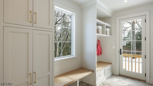 909 Wyandotte Trl, Westfield Town, NJ 07090