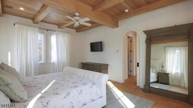 909 Wyandotte Trl, Westfield Town, NJ 07090