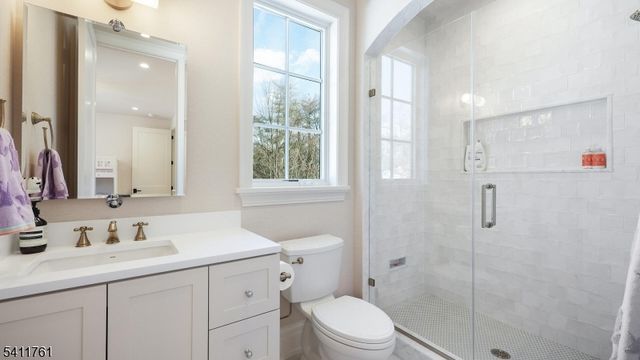 909 Wyandotte Trl, Westfield Town, NJ 07090