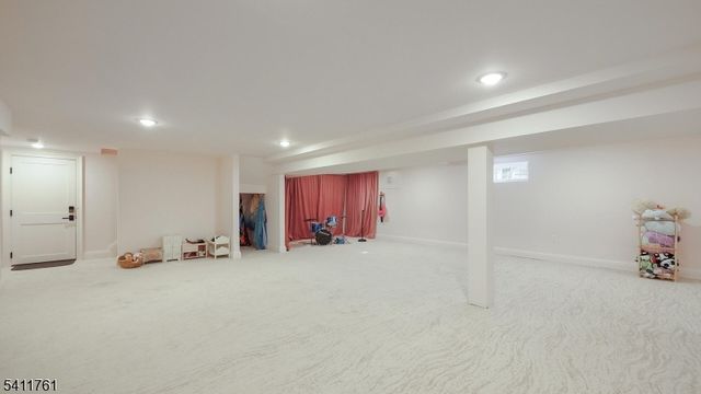 909 Wyandotte Trl, Westfield Town, NJ 07090