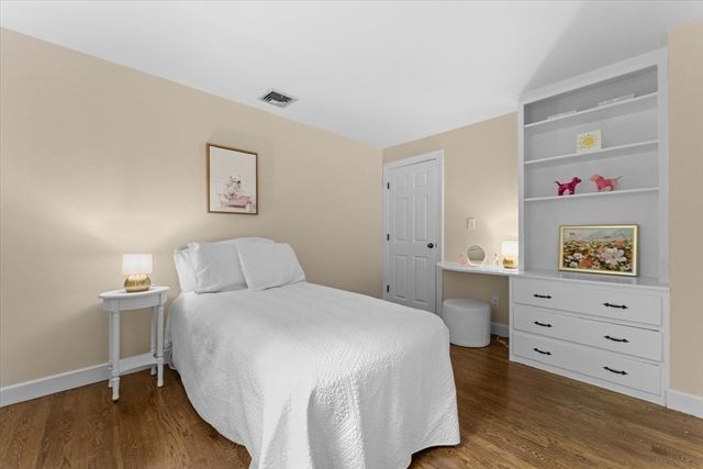8 Partridge Hill Rd, Southborough, MA 01772