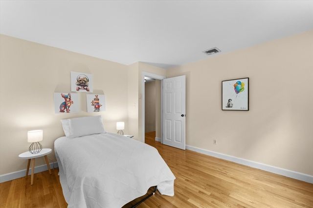 8 Partridge Hill Rd, Southborough, MA 01772
