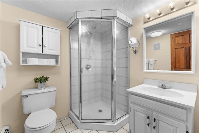 8 Partridge Hill Rd, Southborough, MA 01772