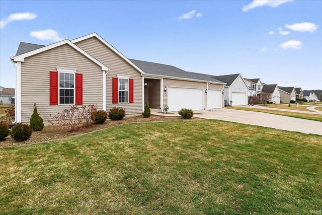 516 Loveland Pass Court, Osceola, IN 46561