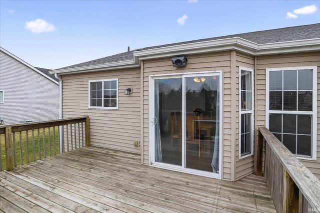 516 Loveland Pass Court, Osceola, IN 46561