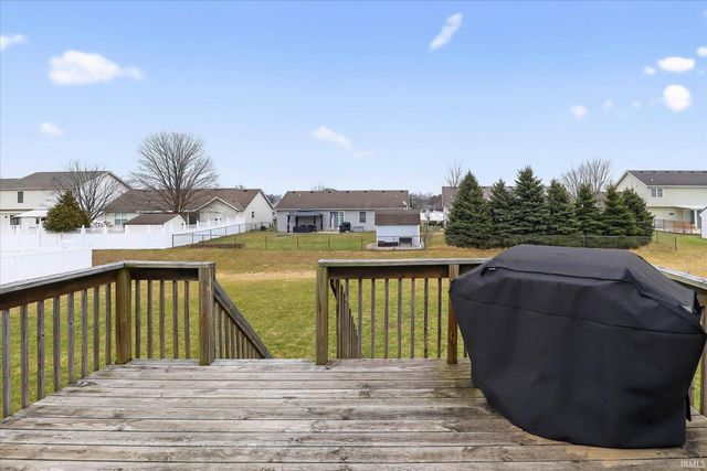 516 Loveland Pass Court, Osceola, IN 46561