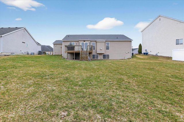 516 Loveland Pass Court, Osceola, IN 46561