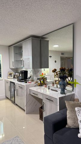 143 S Laurel Drive 604, Margate, FL 33063