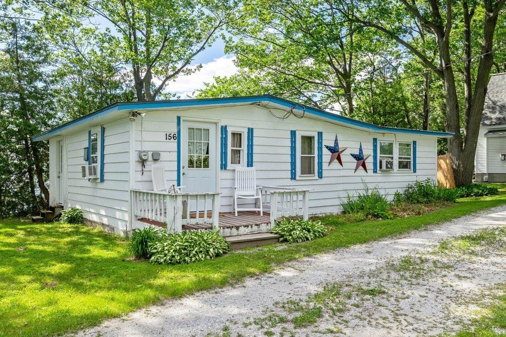 156 Lakewood Drive, Swanton, VT 05488