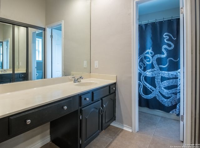 7122 Ranch Hill Dr, San Antonio, TX 78250