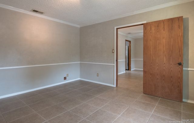 7122 Ranch Hill Dr, San Antonio, TX 78250