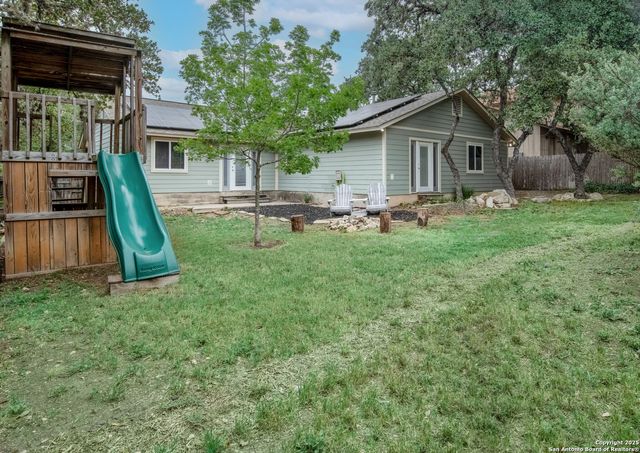 7122 Ranch Hill Dr, San Antonio, TX 78250