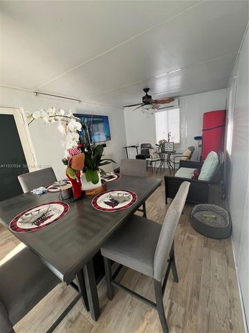 1461 E 9th Ct, Hialeah, FL 33010