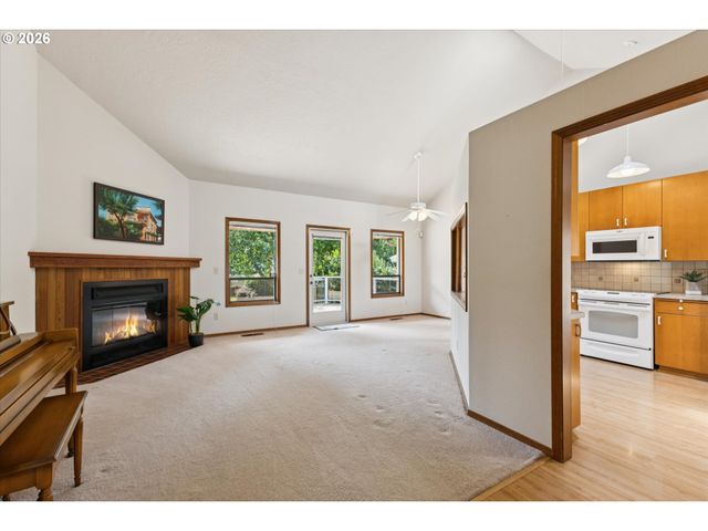 12840 Sw BARBERRY Dr, Beaverton, OR 97008