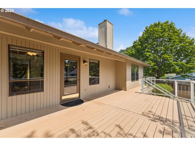 12840 Sw BARBERRY Dr, Beaverton, OR 97008