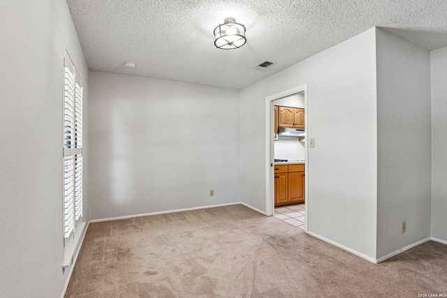 8714 MIDCROWN DR, Windcrest, TX 78239
