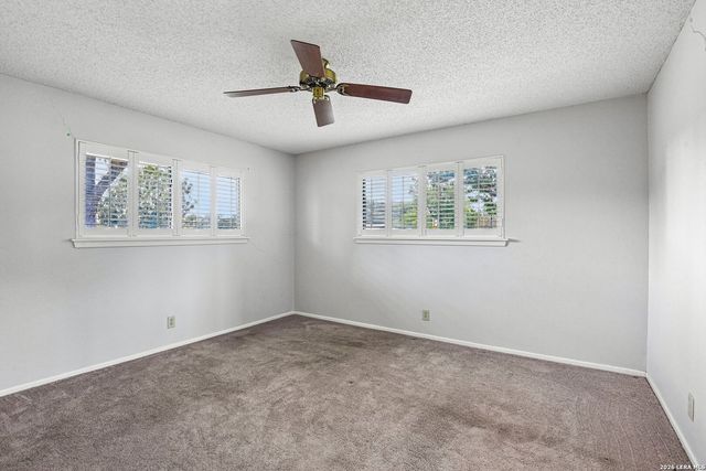 8714 MIDCROWN DR, Windcrest, TX 78239